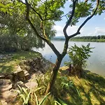 Pondside Retreat & Canoe By Interhome Dehtare (South Bohemian)