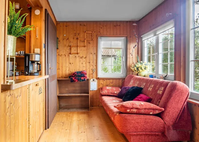 Pondside Retreat & Canoe By Interhome