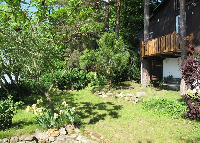 Pondside Retreat & Canoe By Interhome Holiday home Dehtare (South Bohemian)